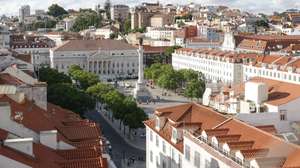 Praça do Rossio, em Lisboa, 18 de julho de 2025. Calçada portuguesa. Turismo. D. Pedro IV. Baixa pombalina. Teatro Nacional D. Maria II. ANTÓNIO PEDRO SANTOS/LUSA