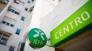 Símbolo do IEFP, no Centro de Emprego da Avenida 5 de Outubro, em Lisboa, 12 de agosto de 2024. Trabalho. Emprego. Desemprego. ANTÓNIO PEDRO SANTOS/LUSA