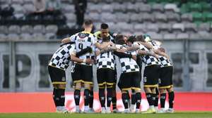 Boavisra team prior the Portuguese First League soccer match with FC Porto held at Bessa Sec XXI  Stadium, Porto, Portugal, 11th May 2025.  MANUEL FERNANDO ARAUJO/LUSA