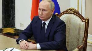 epa10993151 Russian President Vladimir Putin holds a meeting via videoconference with permanent members of the Russian Security Council in Moscow, Russia, 24 November 2023.  EPA/MIKHAEL KLIMENTYEV / SPUTNIK / KREMLIN POOL