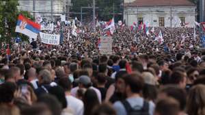 epa12987169 Protesters gather for a mass student-led anti-government rally in Belgrade, Serbia, 23 May 2026. Thousands gathered to ramp up pressure on the government and demand early parliamentary elections. The political movement originally erupted across the country following the November 2024 canopy collapse at the Novi Sad railway station that killed 16 people.  EPA/ANDREJ CUKIC