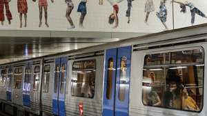 Metro de Lisboa suspende negociações sobre carreiras devido à crise política