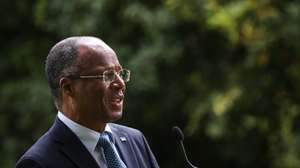 O primeiro-ministro cabo-verdiano, José Ulisses Correia discursa durante uma conferencia de imprensa conjunta após um encontro com o seu homólogo de Portugal, António Costa (ausente na imagem), durante a sua visita a Lisboa, em Lisboa, 20 de junho de 2023. RODRIGO ANTUNES/LUSA