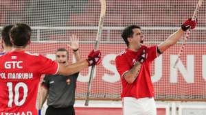 O jogador do Benfica, Carlos Nicolia festeja o seu golo contra o FC Porto durante a partida de Hoquei em Patins no Pavilhão da Luz em Lisboa, 25 de junho de 2022. TIAGO PETINGA/LUSA