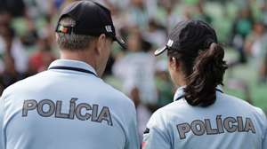 Elementos da PSP durante o jogo da 2ª jornada da I Liga de futebol, Rio Ave FC vs SC Farense, realizado no Estádio do Rio Ave Futebol Clube, 17 Agosto 2024, MANUEL FERNANDO ARAUJO/LUSA