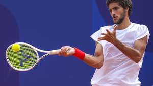 Os tenistas portugueses Francisco Cabral e Nuno Borges, durante a partida dos oitavos de final nos Jogos Olímpicos de Paris 2024 contra os alemães Jan Lennard Struff e Dominik Koepfer, em Paris, França, 30 de julho de 2024. HUGO DELGADO/LUSA