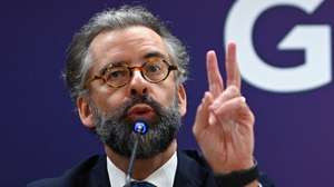 epa11023691 Mauricio Lyrio, Head of the Brazilian Foreign Ministry for the G20, speaks during a press conference after the first working meetings of the bloc under the Brazilian presidency, at the Itamaraty Palace in Brasilia, Brazil, 11 December 2023. Representatives of the G20 began their first round of consultations under the presidency of Brazil. In this first technical meeting, Lyrio said that Brazil officially presented its proposals for the 2024 debates, which include combating hunger and poverty, sustainable development and climate change, and global governance reform.  EPA/Andre Borges