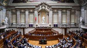 O presidente do grupo parlamentar do CDS-PP, Paulo Núncio, discursa durante o debate sobre o estado da Nação, na Assembleia da República, em Lisboa, 17 de julho de 2025. TIAGO PETINGA/LUSA