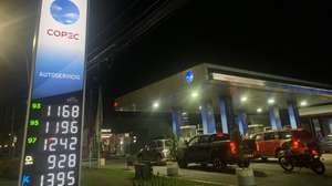 epa12845275 Fuel prices are displayed at a gas station in Santiago, Chile, 23 March 2026. The Chilean government has approved a historic increase in fuel prices and limited aid to the trucking industry as rising oil costs linked to the war in the Persian Gulf place additional pressure on household finances.  EPA/Javier Martín