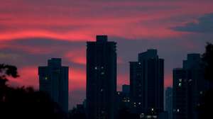 epa13188706 The sun rises in Panama City, Panama, 24 August 2026.  EPA/CARLOS LEMOS