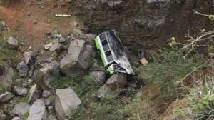 Local em que se vê o autocarro onde pelo menos 25 pessoas morreram no ultimo sábado 05 de setembro de 2026, em consequência de um acidente, na ilha do Fogo, a maioria das vítimas eram crianças e adolescentes, Cabo Verde,  08 de setembro de 2026.  ELTON MONTEIRO/LUSA