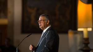 O Presidente da República, António José Seguro, discursa durante a cerimónia de entrega do Prémio D. Diniz 2026 a Djaimilia Pereira de Almeida, promovido pela Fundação da Casa de Mateus , em Vila Real, 9 de Outubro de 2026. PEDRO SARMENTO COSTA/LUSA