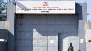 Entrada do Estabelecimento Penitenciário Especial para Mulheres de Maputo, Moçambique, 16 de junho de 2021. A ministra da Justiça anunciou hoje a criação de uma comissão de inquérito para investigar denúncias de uma alegada rede de exploração sexual em que guardas prisionais forçam mulheres reclusas a sair de uma cadeia de Maputo para se prostituírem, Maputo. (ACOMPANHA TEXTO) LUISA NHANTUMBO/LUSA