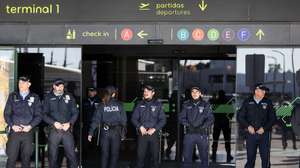 Polícias da PSP no Aeroporto Humberto Delgado