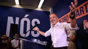 The candidate of the coalition PSD/IL/CDS-PP for Porto City Council, Pedro Duarte, delivers his wining speech on the election night of the local elections 2025 at PS campaign headquarters in Faro, Portugal, 13 October 2025. More than 9.3 million electors can vote in the local elections in Portugal on 12 October 2025. FERNANDO VELUDO/LUSA