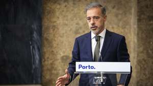 O presidente da Câmara Municipal do Porto, Pedro Duarte, discursa na cerimónia da assinatura de memorando para lançamento do projeto PITCH - Porto Innovation and Technology Community Hub, na Câmara Municipal do Porto, 19 de junho de 2026. O memorando de entendimento estabelece um quadro de cooperação estratégica entre a Câmara Municipal do Porto, a Universidade do Porto e o Instituto Politécnico do Porto - futura Universidade Técnica do Porto - para estruturar e projetar o ecossistema de inovação no Grande Porto, reforçando a articulação entre ciência, indústria e território. JOSÉ COELHO/LUSA