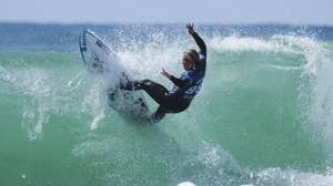 epa11968138 Portuguese surfer Yolanda Hopkins in action during the Meo Rip Curl Pro Portugal surfing event as part of the World Surf League (WSL) World Tour at Supertubos beach in Peniche, Portugal, 16 March 2025.  EPA/CARLOS BARROSO
