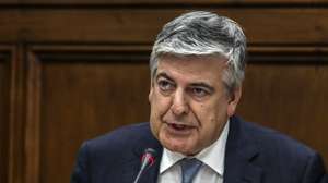 O presidente do Fundo de Resolução, Luís Máximo dos Santos, durante a sua audição perante a  Comissão de Orçamento e Finanças, na Assembleia da República, em Lisboa, 11 de outubro  de 2022. ANTÓNIO COTRIM/LUSA