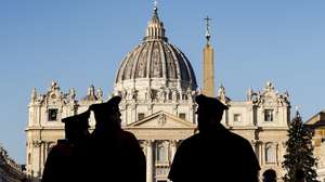 epa10385171 A view of Saint Peter&#039;s Square the day after the death of Pope Emeritus Benedict XVI at  Vatican, 01 January 2023.  EPA/FABIO FRUSTACI