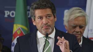 O presidente do Partido Chega, André Ventura, fala aos jornalistas durante uma conferência de imprensa na sede do seu partido após uma reunião  com os novos eleitos do Chega Madeira e com os deputados da Região, Lisboa, 06 de julho de 2026.   MANUEL DE ALMEIDA/LUSA