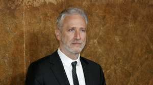 epa10888997 US comedian Jon Stewart poses on the red carpet for &#039;The Albies&#039;, hosted by the Clooney Foundation for Justice, at the New York Public Library in New York, New York, USA, 28 September 2023.  EPA/SARAH YENESEL