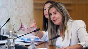 A ministra da Juventude e Modernização, Margarida Balseiro Lopes, intervém na sua audição perante a Comissão de Cultura, Comunicação, Juventude e Desporto, na Assembleia da República, em Lisboa, 18 de setembro de 2024. MIGUEL A. LOPES/LUSA