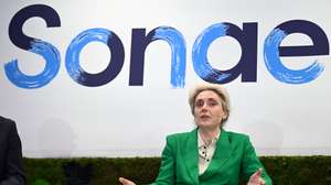 Cláudia Azevedo, CEO da Sonae, durante a apresentação de resultados do grupo que lidera, Maia, 13 de março de 2024. FERNANDO VELUDO/LUSA