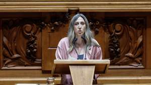 A deputada do Chega, Cristina Rodrigues, intervém na sessão plenária sobre a Lei da Nacionalidade, no sentido de restringir a aquisição da nacionalidade portuguesa e assegurar a possibilidade da sua perda em determinados casos, na Assembleia da República, em Lisboa, 04 de julho de 2025. ANTÓNIO PEDRO SANTOS/LUSA