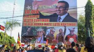 Milhares de timorenses prestaram hoje em Díli a uma última homenagem a Francisco Guterres 'Lu Olo', ex-Presidente de Timor-Leste, que morreu domingo, acompanhando as cerimónias fúnebres do "veio do povo e que voltou como povo", 26 de junho de 12026. ANTÓNIO AMARAL / LUSA