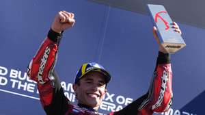 epa13236454 Ducati Lenovo Team rider Marc Marquez of Spain celebrates on the podium after winning the MotoGP race of the Grand Prix of San Marino and the Rimini Riviera at the Misano World Circuit Marco Simoncelli in Misano Adriatico, Italy, 13 September 2026.  EPA/DANILO DI GIOVANNI