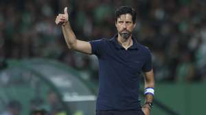 FC Porto head coach Vitor Bruno reacts during the Portuguese First League soccer match between Sporting CP and FC Porto at Alvalade Stadium in Lisbon, Portugal, 31 August 2024. MIGUEL A. LOPES/LUSA