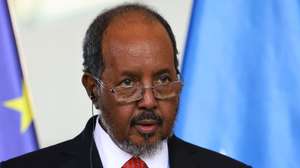 epa11702782 Somalia's President Hassan Sheikh Mohamud speaks during a news conference with German Chancellor Olaf Scholz (not pictured) following their talks at the Chancellery in Berlin, Germany, 05 November 2024.  EPA/HANNIBAL HANSCHKE