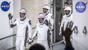 epaselect epa10498068 Members of the NASA's Crew-6 walk out of the Neil A. Armstrong Operations and Checkout Building for Launch Complex 39A in Titusville, Florida, USA, 01 March 2023. (L-R) NASA’s Warren Hoburg and Stephen Bowen, Roscosmos cosmonaut Andrey Fedyaev, and UAE astronaut Sultan Alneyadi. According to the NASA, the Crew-6 launch will carry two NASA astronauts, Mission Commander Stephen Bowen and Pilot Warren Hoburg, along with UAE (United Arab Emirates) astronaut Sultan Alneyadi, and Roscosmos cosmonaut Andrey Fedyaev, who will serve as mission specialists to the space station for a science expedition mission. This is the sixth crew rotation mission with astronauts using the SpaceX Dragon spacecraft on a Falcon 9 rocket to the orbiting laboratory as part of the agency’s Commercial Crew Program.  EPA/CRISTOBAL HERRERA-ULASHKEVICH