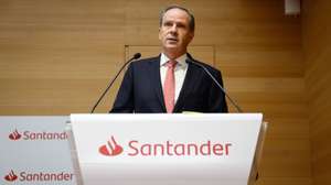 O CEO do Santander Portugal, Pedro Castro e Almeida, durante a conferência de imprensa sobre a apresentação dos resultados do 1.º semestre de 2024, na sede do banco, em Lisboa, 01 de agosto de 2024. ANTÓNIO PEDRO SANTOS/LUSA