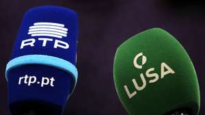 Microfones da RTP e Lusa