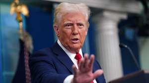 epa11864105 US President Donald Trump holds a press conference called in response to the fatal collision of a passenger airplane and a US military helicopter last night, at the White House in Washington, DC, USA, 30 January 2025. According to preliminary statements from the United States Federal Aviation Administration (FAA) and other officials, a PSA Airlines Bombardier CRJ700 regional jet, carrying 64 people, collided in midair on 29 January 2025 evening with a US Army Black Hawk helicopter, carrying three US service members, while on approach to Ronald Reagan National Airport, likely killing everyone on board.  EPA/WILL OLIVER