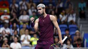 epa12416547 Carlos Alcaraz of Spain celebrates a point against Taylor Fritz of the USA during the final match of the Japan Open tennis tournament at Ariake Colosseum in Tokyo, Japan, 30 September 2025.  EPA/KIYOSHI OTA