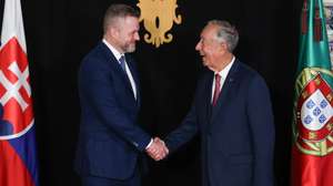 Portugal's President Marcelo Rebelo de Sousa (R) and Slovakia`s President Peter Pellegrini (L) moments before attend a meeting at Belem Palace in Lisbon, Portugal, 26 November 2025. The Slovakia president is on a two days official visit to Portugal. ANDRÉ KOSTERS/LUSA