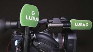 Novo logótipo e microfone utilizado em reportagem pela Agência Lusa, Lisboa, 03 de agosto de 2022. ANTÓNIO COTRIM/LUSA