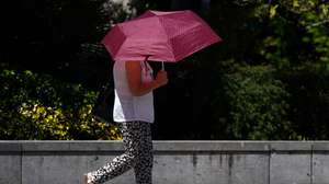 Temperaturas elevadas devido à onda de calor, Braga, 1 de julho de 2026. Segundo a informação do Instituto Português do Mar e da Atmosfera (IPMA), prevê-se para os próximos dias um agravamento das condições meteorológicas associadas ao tempo quente e seco, com um aumento da temperatura máxima, com valores a acima dos 40 graus Celsius, em várias regiões do território. HUGO DELGADO/LUSA