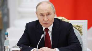 epa13032994 Russian President Vladimir Putin holds a meeting with participants in Russia's military operation in Ukraine as part of the Russia Day celebrations at the Kremlin in Moscow, Russia, 12 June 2026. Russia Day is a national holiday of the Russian Federation, celebrated annually on June 12. It commemorates the adoption of the Declaration of State Sovereignty in 1990.  EPA/VYACHESLAV PROKOFYEV/SPUTNIK/KREMLIN  / POOL MANDATORY CREDIT