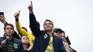 epa13221053 Brazilian presidential candidate Flavio Bolsonaro speaks at an event marking Brazil's Independence Day on Paulista Avenue in Sao Paulo, Brazil, 07 September 2026.  EPA/ISAAC FONTANA