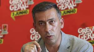 O secretário-Geral da CGTP-IN, Tiago Oliveira, intervém numa conferência de imprensa na sede da intersindical sobre a proposta de lei que altera o Código do Trabalho, Lisboa, 19 de maio de 2026. MIGUEL A. LOPES/LUSA