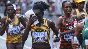 epa10820818 Rebecca Cheptegei (2-L) of Uganda and Selly Chepyego Kaptich (2-R) of Kenya compete in the Women&#039;s Marathon during the World Athletics Championships in Budapest, Hungary, 26 August, 2023.  EPA/Istvan Derencsenyi HUNGARY OUT