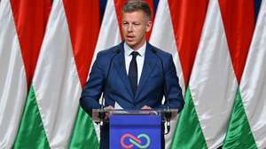 epa12887282 Leader and prime ministerial candidate of the Hungarian opposition Tisza Party Peter Magyar holds a press conference in Budapest, Hungary, 13 April 2026. Tisza Party won Hungary's parliamentary elections by obtaining two-thirds of the votes on 12 April.  EPA/TIBOR ILLYES HUNGARY OUT