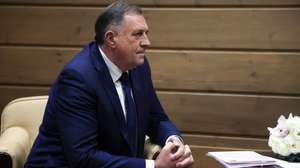 epa12426543 Bosnian Serb leader Milorad Dodik, serving as the 8th President of the Republika Srpska, attends a meeting with Russian President Vladimir Putin (not pictured) on the sidelines of the Valdai International Discussion Club in Sochi, Russia, 02 October 2025 (issued 03 October 2025).  EPA/MIKHAIL METZEL / KREMLIN POOL MANDATORY CREDIT