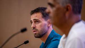 Portugal national soccer player Bernardo Silva (L) attends a press conference at Cidade do Futebol (Soccer City), in Oeiras, outskirts of Lisbon, Portugal, 04 September 2024. Portugal will play against Croatia on September 5th and Scotland on September 8th for the UEFA Nations League. JOSE SENA GOULAO/LUSA