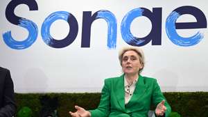 Cláudia Azevedo, CEO da Sonae, durante a apresentação de resultados do grupo que lidera, Maia, 13 de março de 2024. FERNANDO VELUDO/LUSA