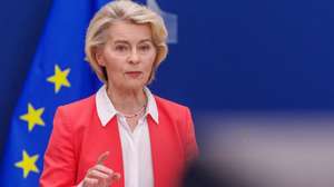 epa13108054 European Commission President Ursula von der Leyen speaks to the media on the final report of a special panel on child safety online, in Brussels, Belgium, 13 July 2026.  EPA/OLIVIER MATTHYS