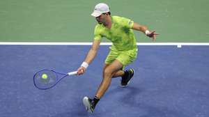 epa13208277 Jaime Faria of Portugal in action against Carlos Alcaraz of Spain during their Men’s Singles second match at the US Open Tennis Championships in Flushing Meadows, New York, USA, 02 September 2026.  EPA/BRIAN HIRSCHFELD